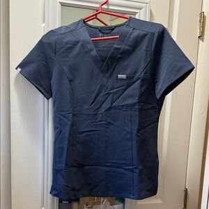 Figs Catarina slim scrub top